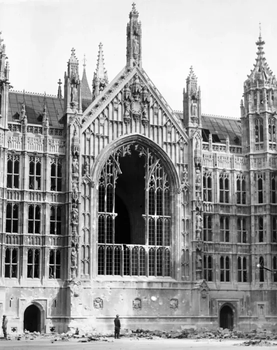 Framed Print : The historic windows of Westminster Hall, London, destroyed after an high explosive bomb