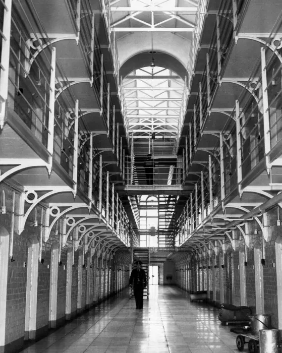 Framed Print : HMP Barlinnie in Glasgow Scotland. Pictured: Cell block Circa 1965 Framed Print : HMP Barlinnie in Glasgow Scotland. Pictured: Cell block Circa 1965