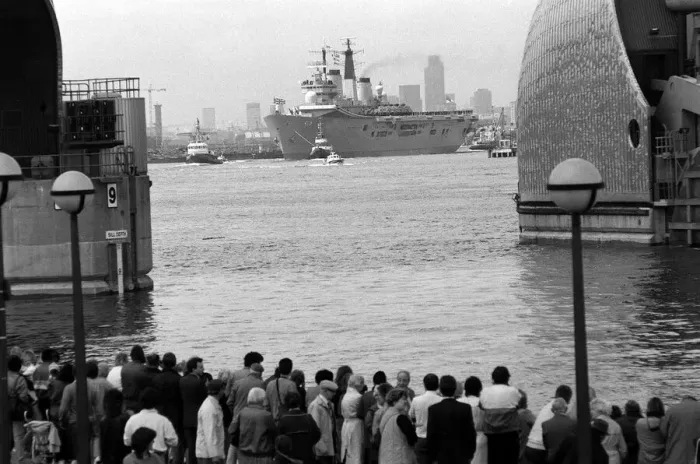 Framed Print : HMS Ark Royal Aircraft Carrier June 1987 at Greenwich Crowds await the arrival of Framed Print : HMS Ark Royal Aircraft Carrier June 1987 at Greenwich Crowds await the arrival of