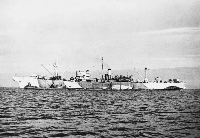 Framed Print : HMS Latimer seen here shortly after laying one of the fuel pipes connecting the United Framed Print : HMS Latimer seen here shortly after laying one of the fuel pipes connecting the United
