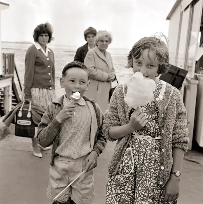 Framed Print : Holiday Resorts at Southend in Essex Two Young children eating a icecream Framed Print : Holiday Resorts at Southend in Essex Two Young children eating a icecream