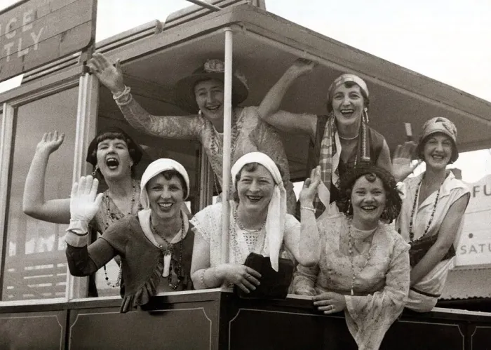 Framed Print : Holidaymakers on the Mumbles Railway, Swansea - June 1954 The railway is Framed Print : Holidaymakers on the Mumbles Railway, Swansea - June 1954 The railway is