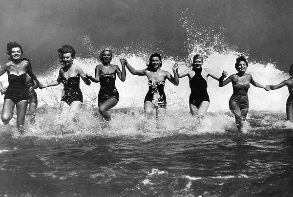 Holidays: Bathing Girls. June 1954 P023589
