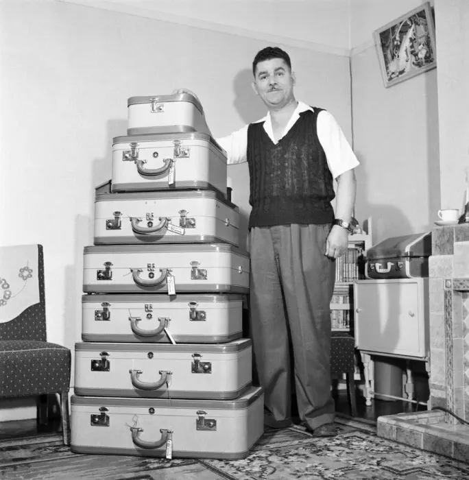 Framed Print : Holidays: Packing the luggage prior to going on holiday. 1960 F46-002