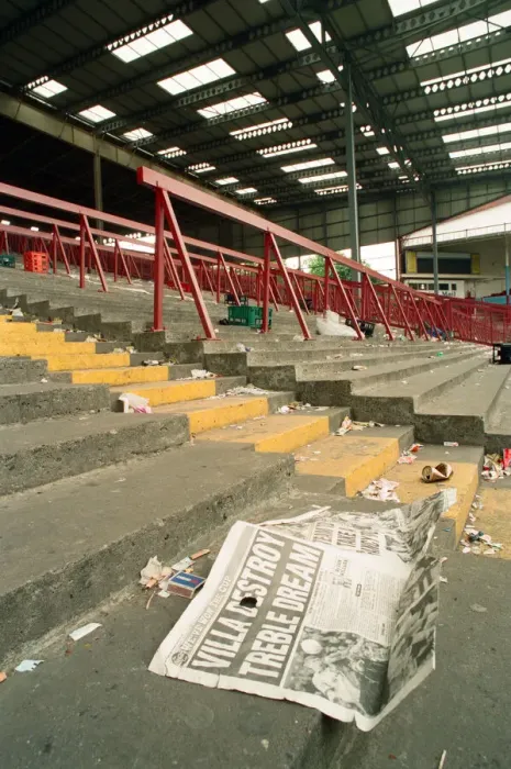 Framed Print : The Holte End stand at Villa Park is demolished by workmen. 10th May 1994