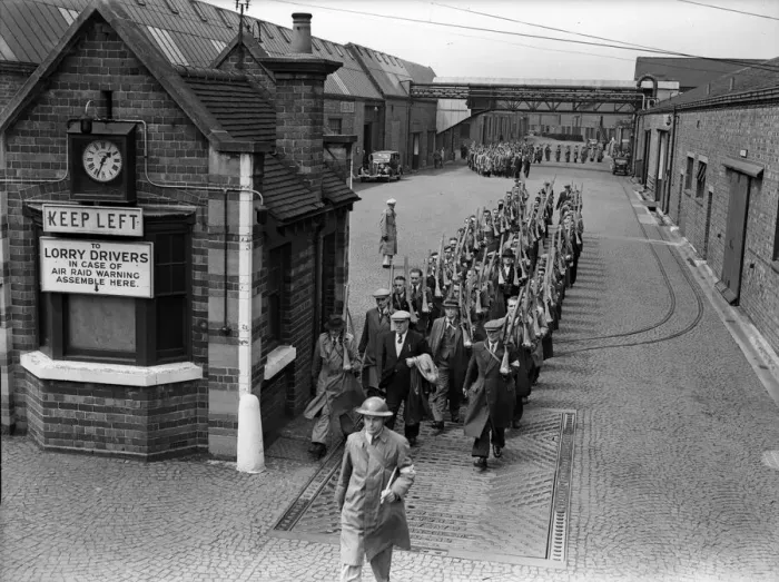Framed Print : Home Guard volunteers for the L. D. V. at Wolseley Motors factory in Birmingham parading