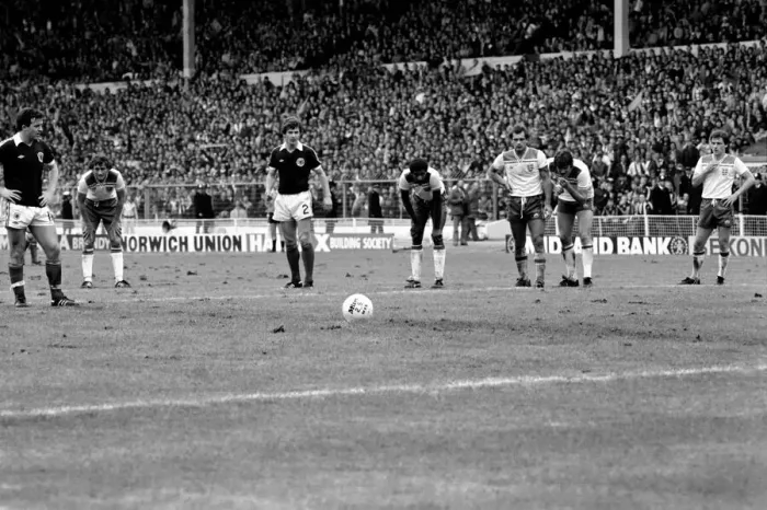 Framed Print : Home Internationals 1980 / 81 Season, England v Scotland at Wembley Framed Print : Home Internationals 1980 / 81 Season, England v Scotland at Wembley