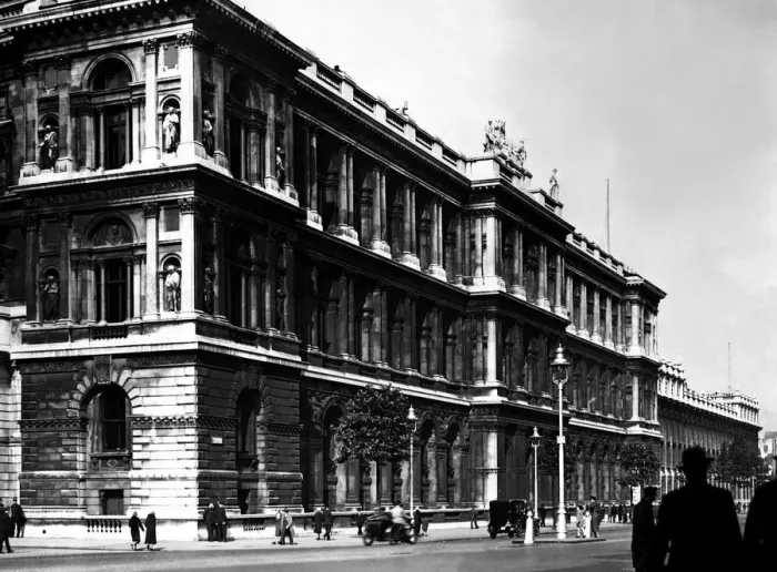 Framed Print : The Home Office in Whitehall London Street Scene Building Framed Print : The Home Office in Whitehall London Street Scene Building