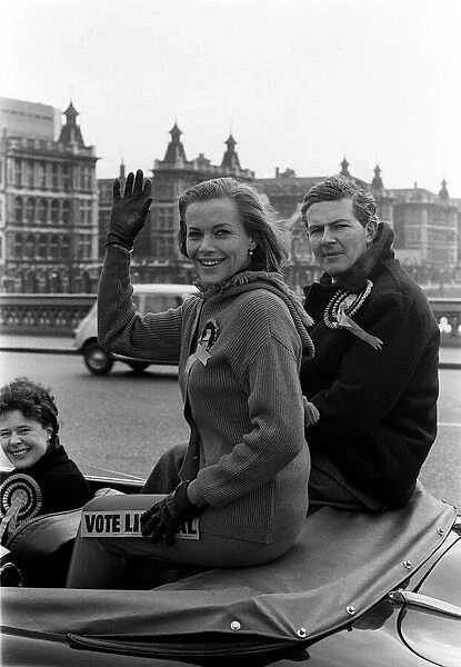 Honor Blackman Actress, Mar 1966 gave support to Tom Houston who is contesting