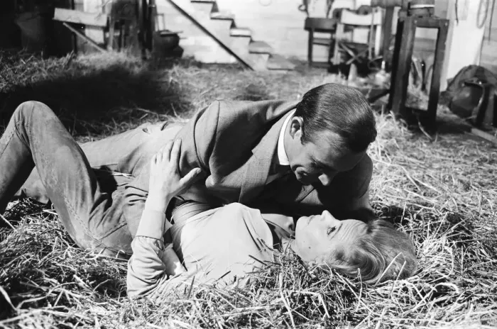 Framed Print : Honor Blackman as Pussy Galore and Sean Connery as James Bond seen here filming a fight Framed Print : Honor Blackman as Pussy Galore and Sean Connery as James Bond seen here filming a fight