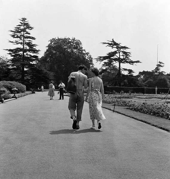 Horticultural students working at the Royal Botanical Gardens, Kew. 18th June 1957