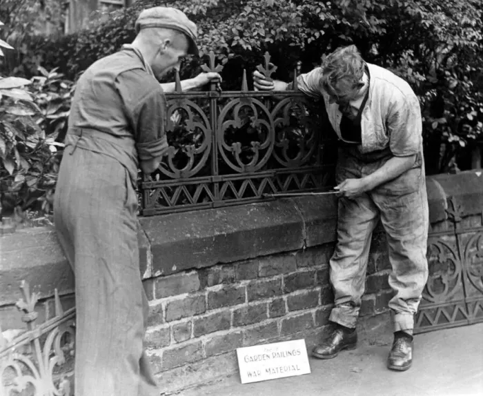 Framed Print : A hundred household in Oakhurst Terrace, Benton gave up their garden railings to help Framed Print : A hundred household in Oakhurst Terrace, Benton gave up their garden railings to help
