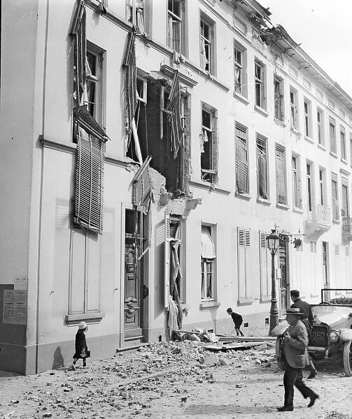 Houses damaged by German artillery in Malines ( Mechelen) Circa August  /  September 1914