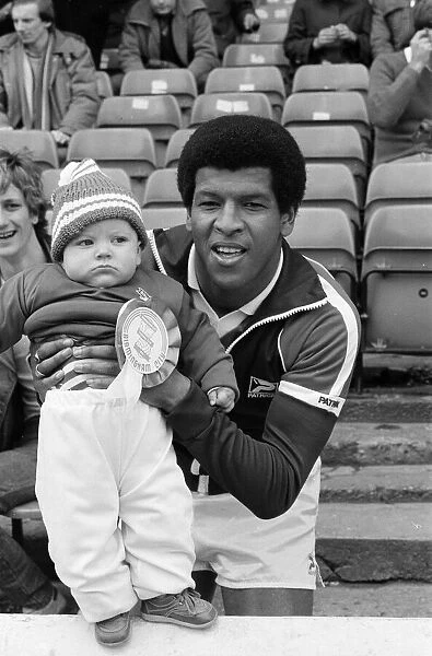 Howard Gayle, Birmingham City football player with mascot Glen Bennett, St Andrews