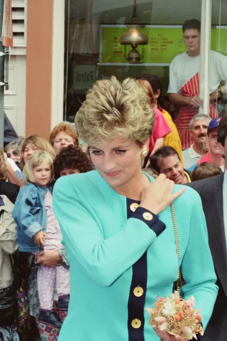 Framed Print : HRH The Princess of Wales, Princess Diana, meets to locals of Bury St Edmunds, Suffolk Framed Print : HRH The Princess of Wales, Princess Diana, meets to locals of Bury St Edmunds, Suffolk
