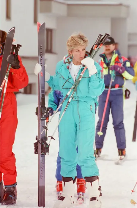 Framed Print : HRH The Princess of Wales, Princess Diana, enjoys a ski holiday in Lech, Austria Framed Print : HRH The Princess of Wales, Princess Diana, enjoys a ski holiday in Lech, Austria