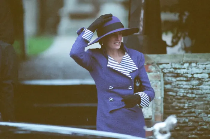 Framed Print : HRH The Princess of Wales, Princess Diana, at Sandringham for the traditional church Framed Print : HRH The Princess of Wales, Princess Diana, at Sandringham for the traditional church