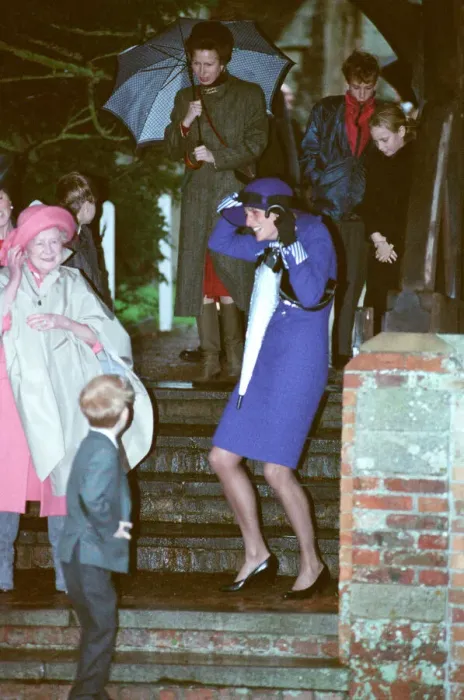Framed Print : HRH The Princess of Wales, Princess Diana, at Sandringham for the traditional church Framed Print : HRH The Princess of Wales, Princess Diana, at Sandringham for the traditional church