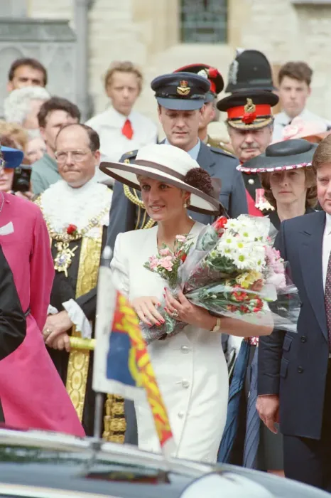 Framed Print : HRH The Princess of Wales, Princess Diana, at Portsmouth for a ceremony celebrating Framed Print : HRH The Princess of Wales, Princess Diana, at Portsmouth for a ceremony celebrating