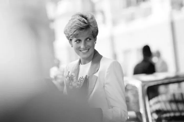 Framed Print : HRH The Princess of Wales, Princess Diana, arrives at The Savoy Hotel in London on her Framed Print : HRH The Princess of Wales, Princess Diana, arrives at The Savoy Hotel in London on her