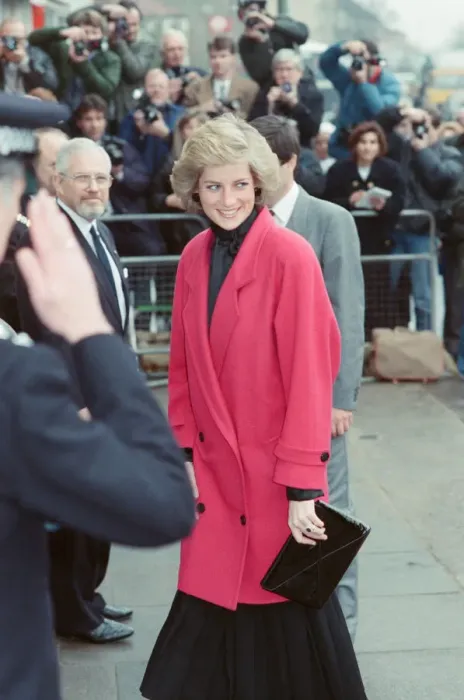 Framed Print : HRH The Princess of Wales, Princess Diana, visits the Relate Marriage Guidance Centre in