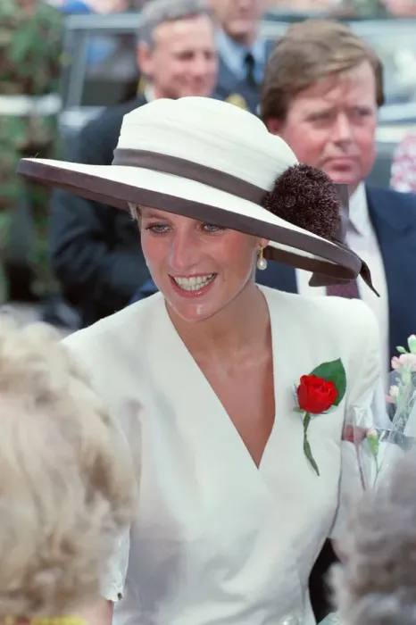 Framed Print : HRH The Princess of Wales, Princess Diana, at Portsmouth for a ceremony celebrating