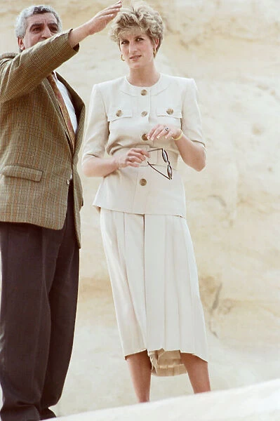 HRH The Princess of Wales, Princess Diana, in Egypt. Picture at the Pyramids in