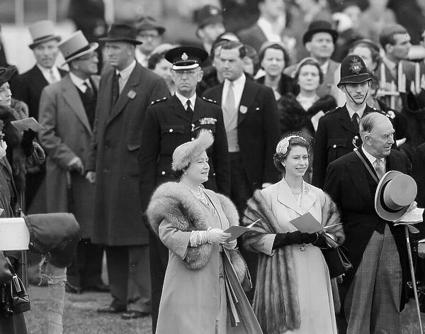 HRH Queen Elizabeth II with the Queen Mother at the 1954 Derby