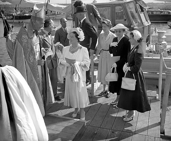 HRH Queen Elizabeth Queen Mother August 1953 attends a church service on the Norfolk