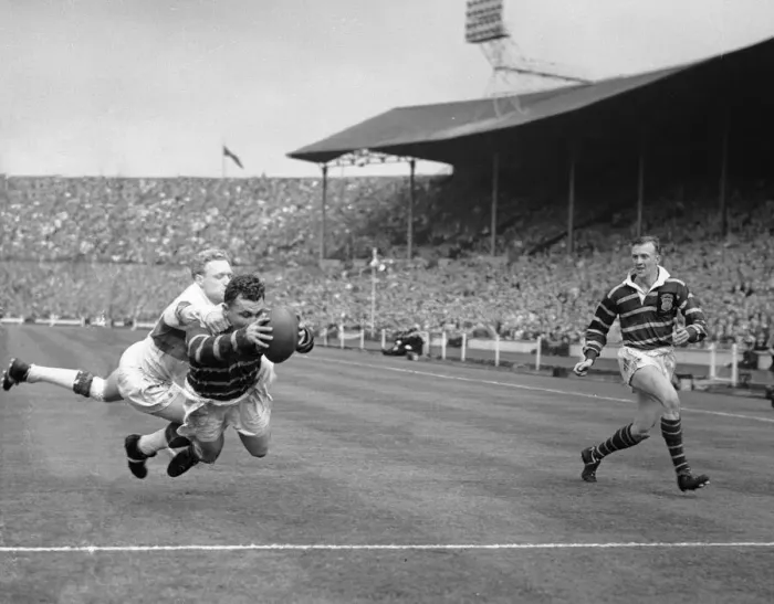 Framed Print : Huddersfield score a try in the Rugby League Cup Final at Wembley Framed Print : Huddersfield score a try in the Rugby League Cup Final at Wembley
