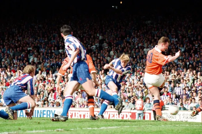 Framed Print : Huddersfield Town F. Cs final Leeds Road game. Match played against Blackpool