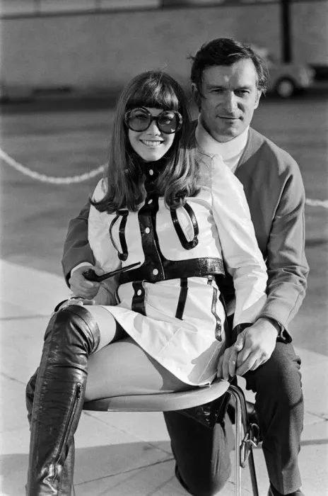Framed Print : Hugh Hefner arriving at Gatwick Airport with his girlfriend Barbara Benton Framed Print : Hugh Hefner arriving at Gatwick Airport with his girlfriend Barbara Benton