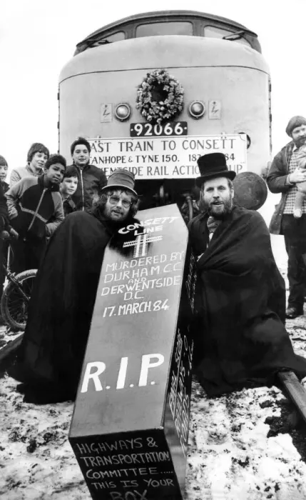 Framed Print : Hundreds of rail fans turned out to give the Consett-Newcastle rail service a farewell Framed Print : Hundreds of rail fans turned out to give the Consett-Newcastle rail service a farewell