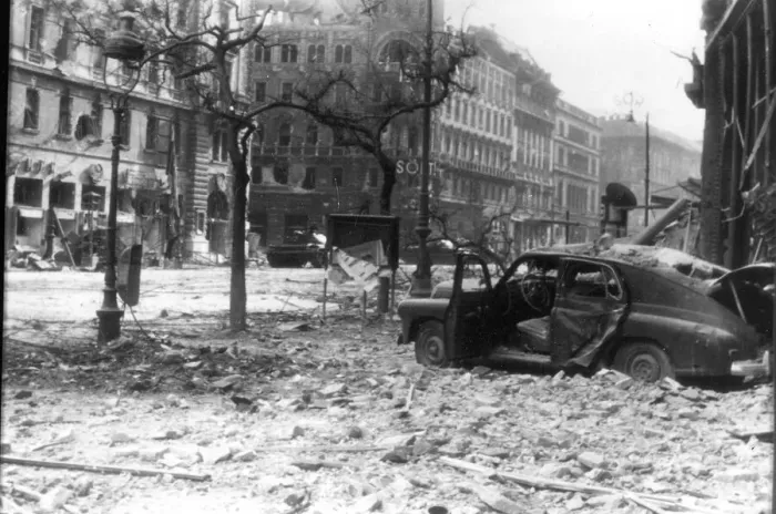 Framed Print : The Hungarian uprising - Blackened and ruined Budapest - Russian tanks rumble past