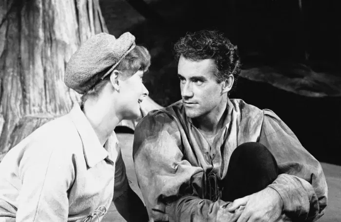 Framed Print : Ian Bannen as Orlando seen here on stage with Vanessa Redgrave as Rosalind in the RSC Framed Print : Ian Bannen as Orlando seen here on stage with Vanessa Redgrave as Rosalind in the RSC
