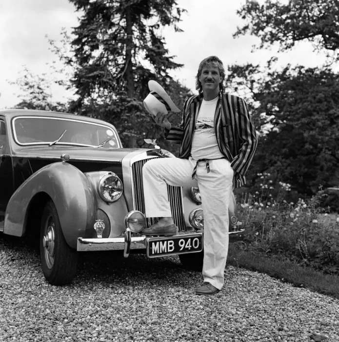 Framed Print : Ian Botham in his new role as fashion model, Birtles Hall, Cheshire. 7th June 1985