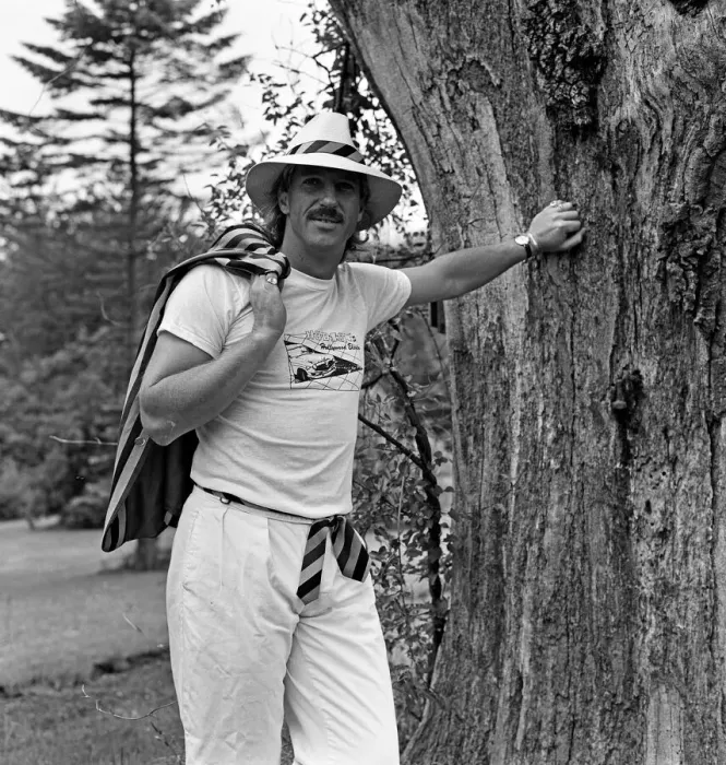 Framed Print : Ian Botham in his new role as fashion model, Birtles Hall, Cheshire. 7th June 1985 Framed Print : Ian Botham in his new role as fashion model, Birtles Hall, Cheshire. 7th June 1985