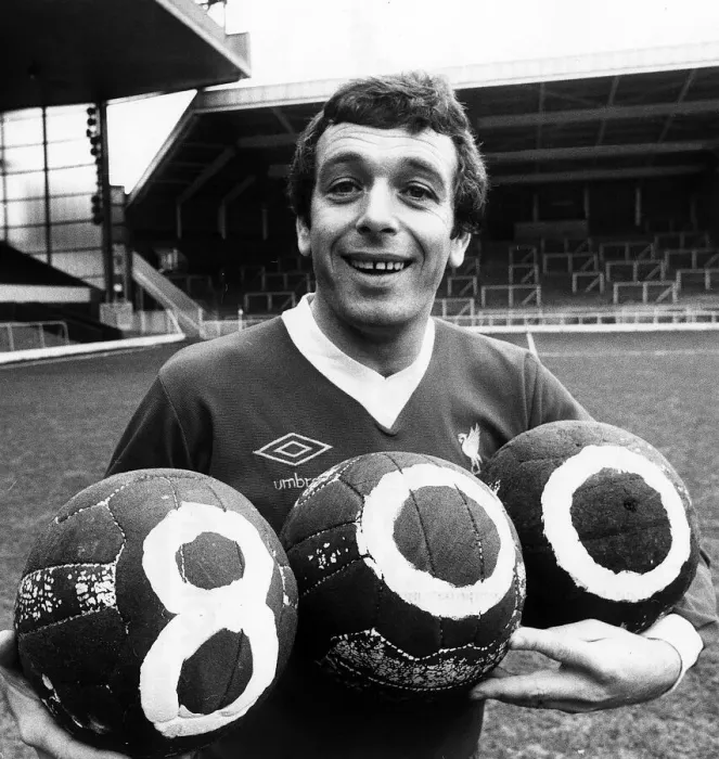 Framed Print : Ian Callaghan Liverpool Football celebrating his 800th appearance for the club Framed Print : Ian Callaghan Liverpool Football celebrating his 800th appearance for the club
