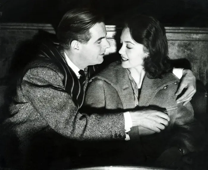 Framed Print : Ian Carmichael and Janette Scott seen here cuddling on the back row of the cinema Framed Print : Ian Carmichael and Janette Scott seen here cuddling on the back row of the cinema