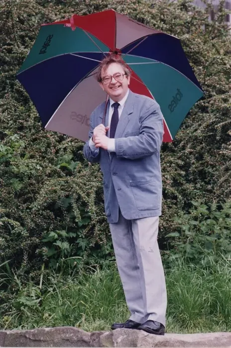 Framed Print : Ian McCaskill British weather presenter at a garden DBase Framed Print : Ian McCaskill British weather presenter at a garden DBase