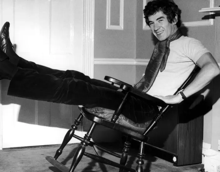 Framed Print : Ian McKellen photographed at his flat in West London. 1st October 1969