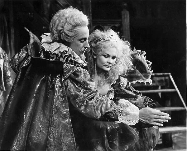 Ian Richardson as Oberon and Judi Dench as Titania in A Midsummer Nights Dream at The