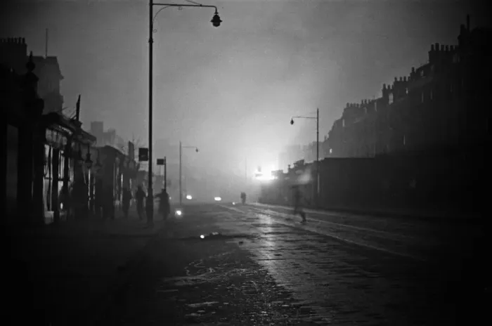 Framed Print : Incendiary bombs drop on Camberwell, London, during a raid on the city on the 8th - 9th
