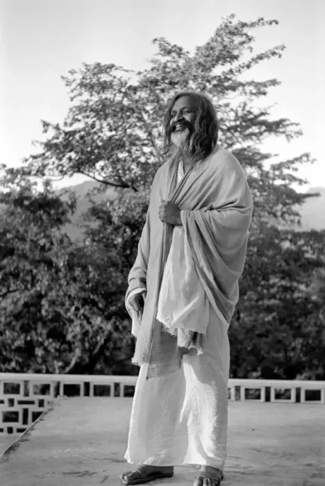 Framed Print : Indian religious spiritual leader Maharishi Mahesh Yogi. February 1968 Y01671 Framed Print : Indian religious spiritual leader Maharishi Mahesh Yogi. February 1968 Y01671
