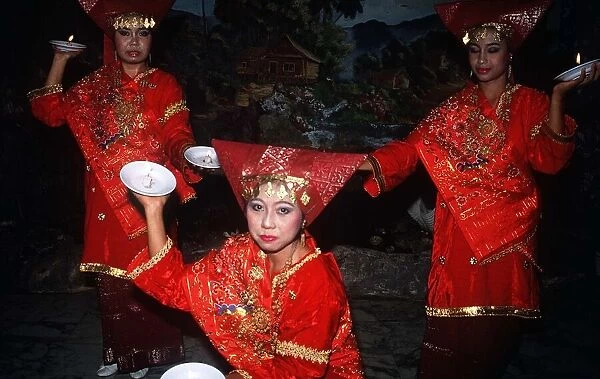 Indonesia Sumatran Dance circa 1996