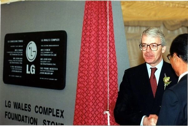 Industry - LG Electronics - The Prime Minister John Major at the ground breaking at