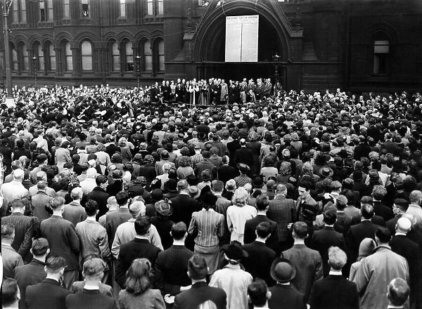 An inter-faith church service in Manchester City Centre during the Second World War