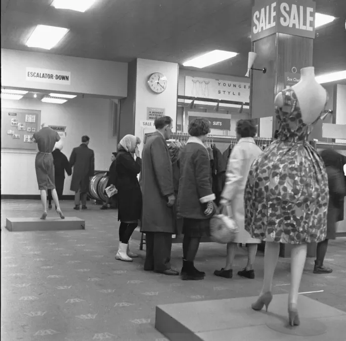 Framed Print : Interior of the Co-Op shop on Oxford Street, London, 6th January 1962 Framed Print : Interior of the Co-Op shop on Oxford Street, London, 6th January 1962