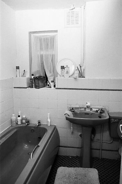 Interior view of a bathroom in accommodation in Clapham, London. 30th October 1986