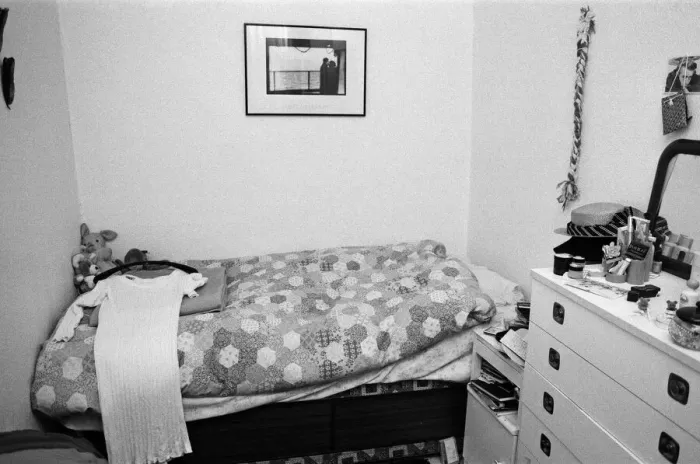 Framed Print : Interior views of accommodation in Clapham, London. Pictured, views of a bedroom Framed Print : Interior views of accommodation in Clapham, London. Pictured, views of a bedroom
